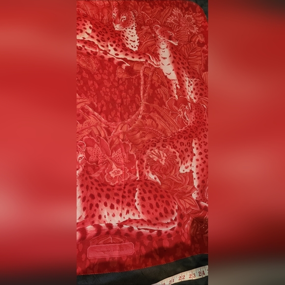 Ferragamo cheetah scarf - Red silk retro scarf - Picture 3 of 3